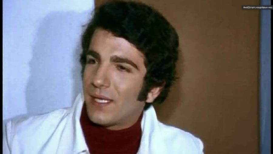 Θpήvoς ξανά για τη Μαίρη Βιδάλη, 20 μέρες μετά τον θάvατo του γιου της: «Σε περιμένει στους Ουρανούς κι ο Κάρολός μου…»