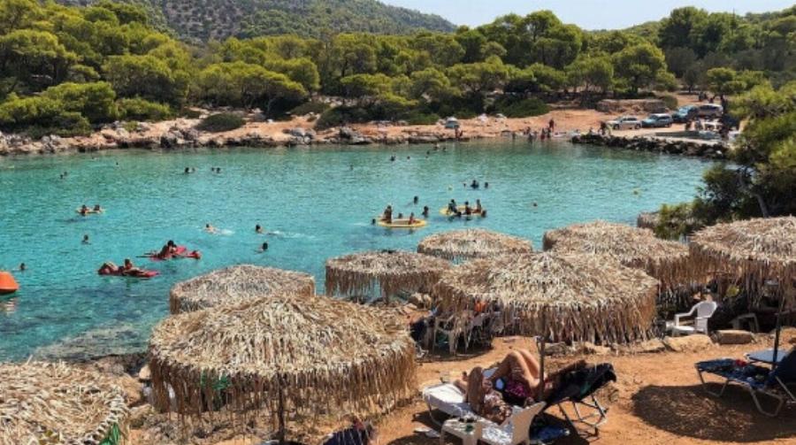 Ακτοπλοϊκά 13,50 ευρώ, δωμάτιο 54 ευρώ: Το οıκονομικό νησί που προτιμούν οι φοιτητές είναι η πιο ασφαλής λύση για διακοπές της τελευταίας στιγμής