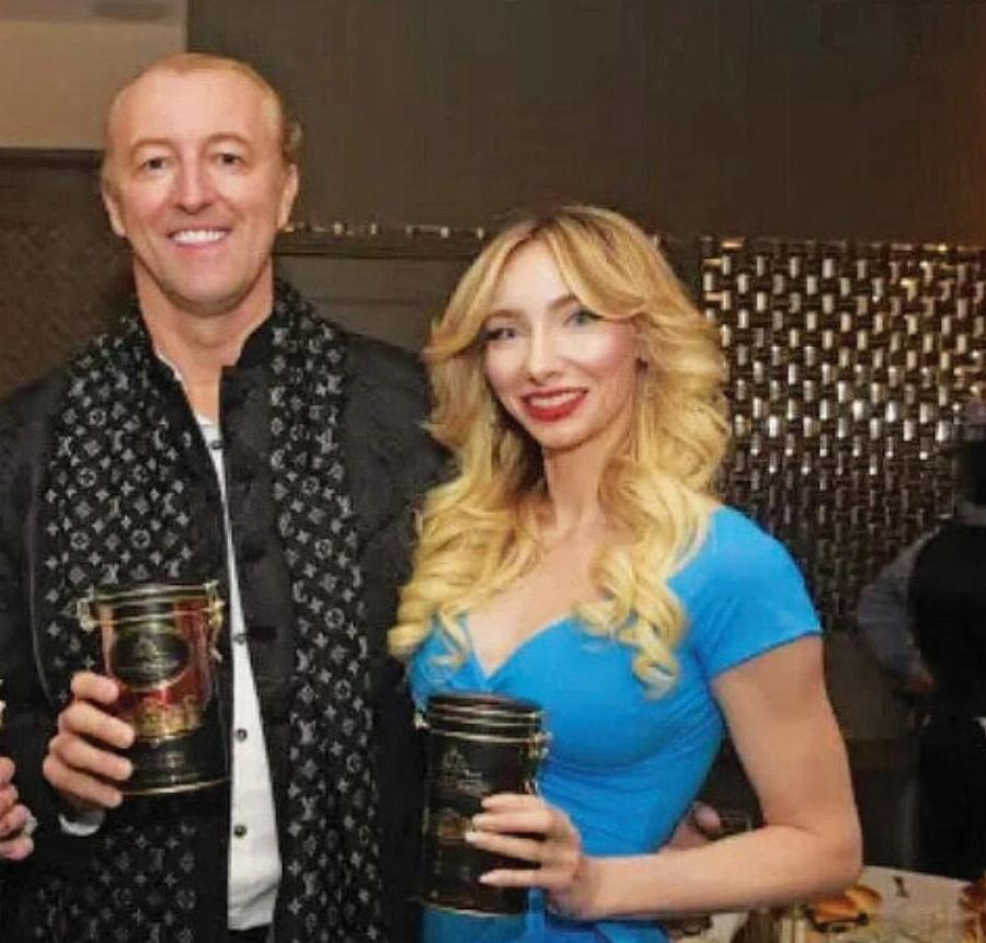 Χώρισε η καλλονή κόρη του πλουσιότερου Έλληνα του κόσμου – Ουρές οι γαμπροί για να την διεκδικήσουν