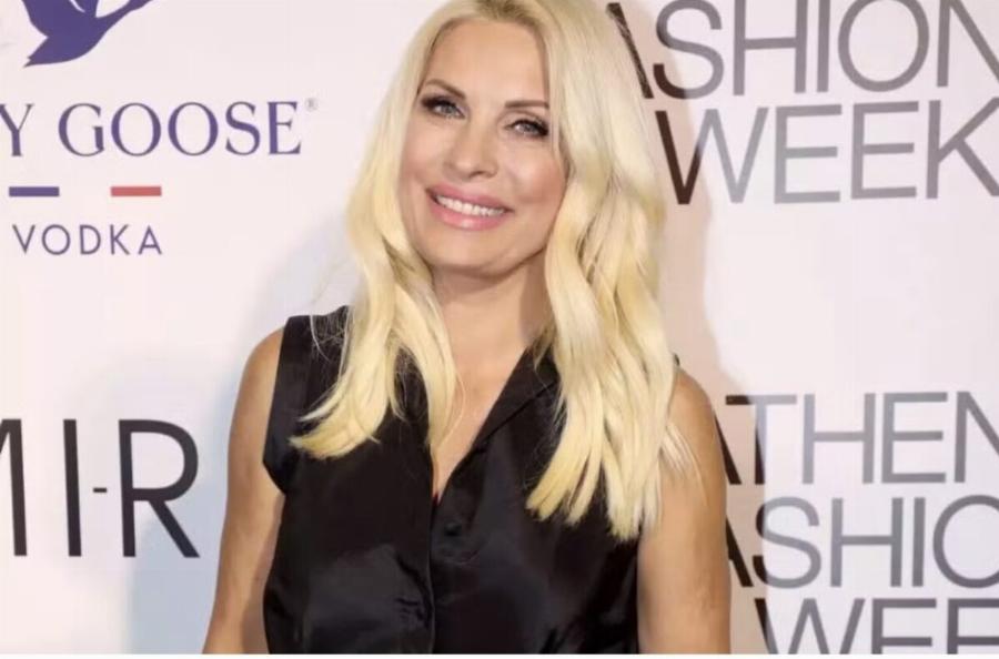 Τέλος η Ελένη Μενεγάκη