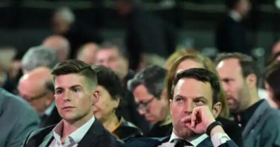 Γιατί ο Τάιλερ έχει νεύρα και… γκρινιάζει στον Κασσελάκη για το νέο σπίτι τους στο Κολωνάκι