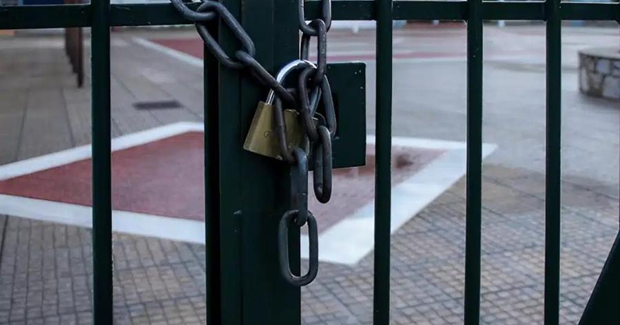 Κλείνουν 38 σχολεία στην Ελλάδα – Γιατί αποφασίστηκε η αναστολή λειτουργίας τους