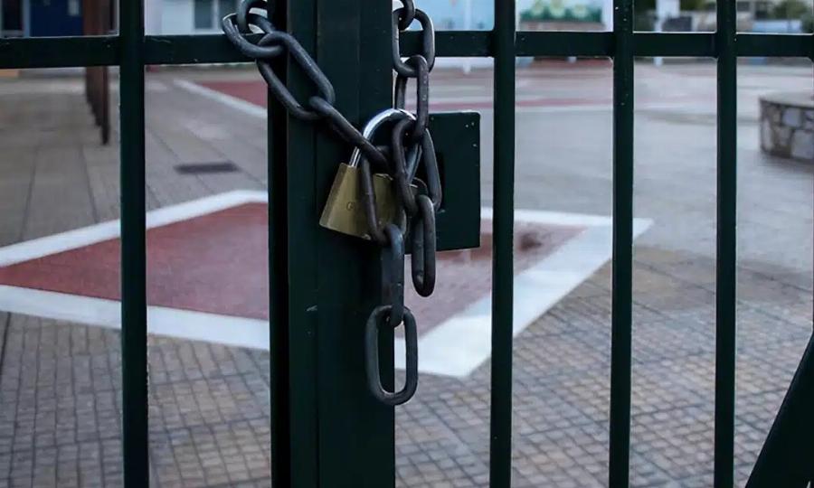 Κλείνουν 38 σχολεία στην Ελλάδα – Γιατί αποφασίστηκε η αναστολή λειτουργίας τους