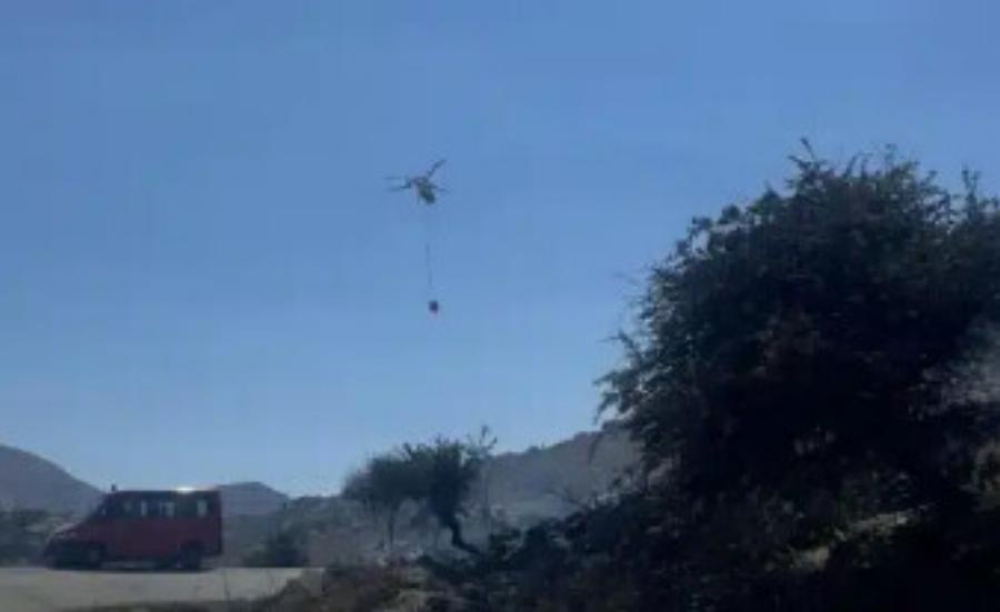 Τώρα – Μεγάλη Φωτιά: Στα πρώτα σπίτια οι φλόγες – Ανεξέλεγκτη καίει η φωτιά