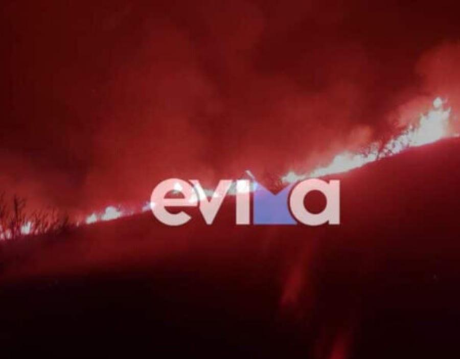 EKTAKTO – Νέα Μεγάλη φωτιά ΤΩΡΑ μέσα στη νύχτα – Συναγερμός στην Πυροσβεστική