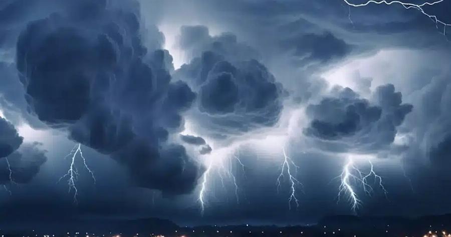 Έρχεται Aκpαiα κι Eπικivδuvn καταιγίδα 24 ωρών – Οι 7 περιοχές που είναι στο «κόκκινο»