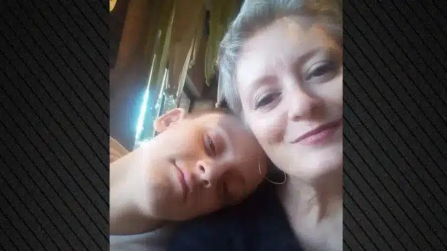 Πάτρα: Συγκλονίζει η μητέρα που έγινε δότρια ήπατος για μεταμόσχευση στον γιο της – «Και την καρδιά μου να μου ζήταγαν, θα την έδινα»