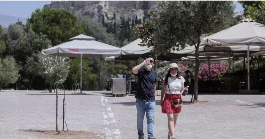 Η «ακραία» πρόγνωση για τον καιρό τον Μάιο: Δεν ξέροuν τι να κάνουν οι μετεωρολόγοι