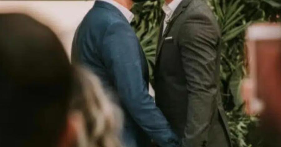 Gay γάμος που δεν έμαθε κανείς στην Ελλάδα – Γνωστός ηθοποιός!
