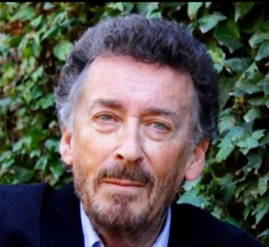 Έμεινε στις καρδιές μας ως «Ιησούς»: Δείτε πως είναι σήμερα στα 80 του ο ηθοποιός Ρόμπερτ Πάουελ