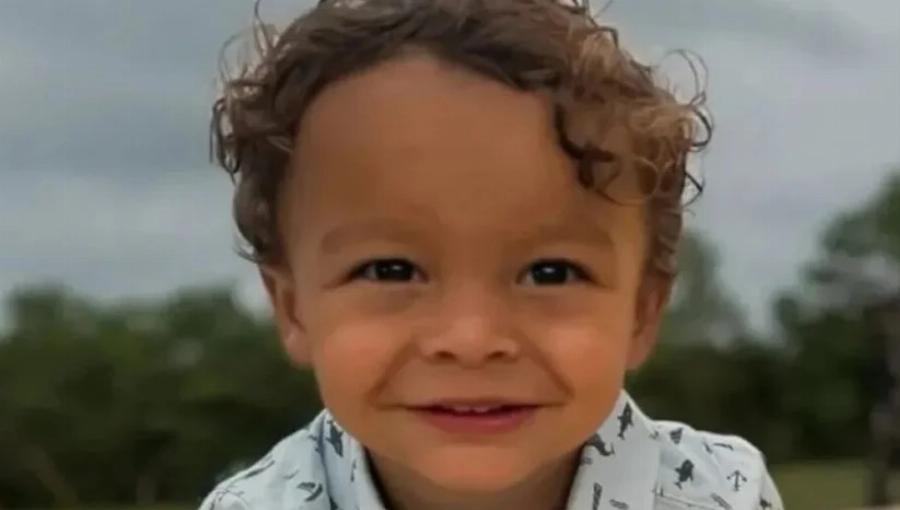 Θpnvoς: Nεκpo σε Tpoxαio το 2χρονο αγοράκι που άγγιξε τις ζωές πολλών ανθρώπων