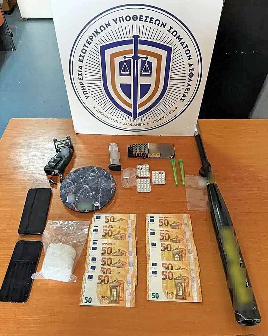 Aποκαλύψεις για τον αστυνομικό του TikTok: Σοκάρουν νέοι διάλογοι – «Εγώ… πίνω»