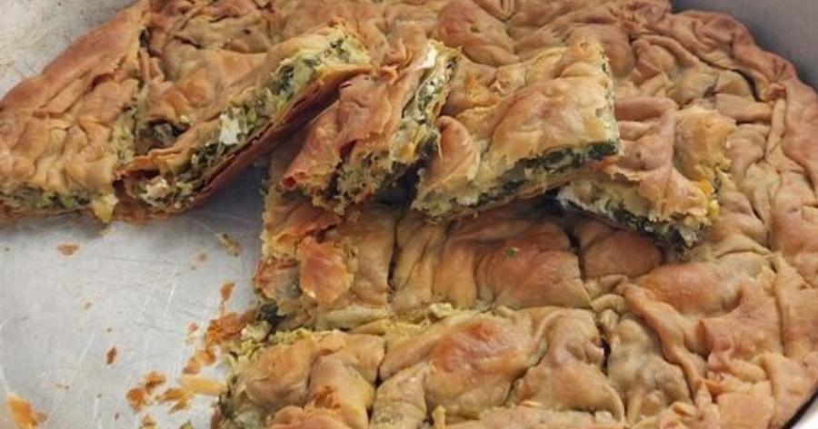 Τραγανή σπανακόπιτα με μυστικό στη γέμιση που την απογειώνει