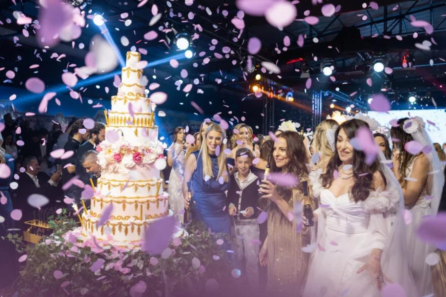 Σαν νεράιδα, δεν έκρυψε τη συγκίνησή της: Η Ιωάννα Παλιοσπύρου ντύθηκε νυφούλα & έλαμπε