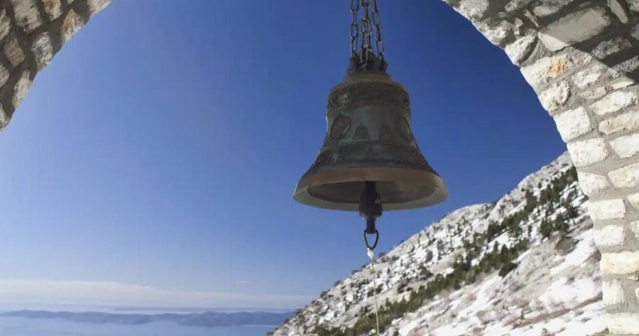 Εκκλησίες: Απόφαση απαγόρευσε να χτυπούν οι καμπάνες τις ώρες κοινής ησυχίας – Θα «πέφτει» πρόστιμο ανά χτύπο