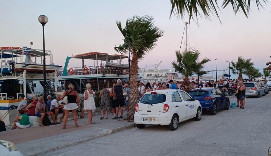 Φωτιά τώρα, δύσκολες ώρες: Εκκενώνονται ξενοδοχεία – Απομακρύνονται κάτοικοι και τουρίστες