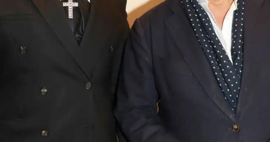 BOMBA ΤΩΡΑ – XΩPIΣE ΤΟ ΠΙΟ ΔΙΑΣΗΜΟ ΓKEΪ ΖΕΥΓΑΡΙ ΣΤΗΝ ΕΛΛΑΔΑ