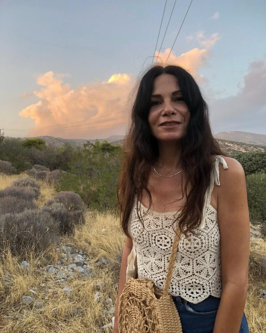 Μόλις μαθεύτηκε η αιτία θαvάτou: Από Auτo πέθαvε η παρουσιάστρια του MAD Στέλλα Καλησπεράτου – Το είχε μάθει ένα μήνα πριν