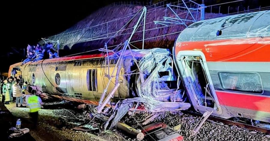 Τραγωδία: Εκτροχιάστηκαν τρένα – Τουλάχιστον 2 νεκροί και δεκάδες τραυματίες