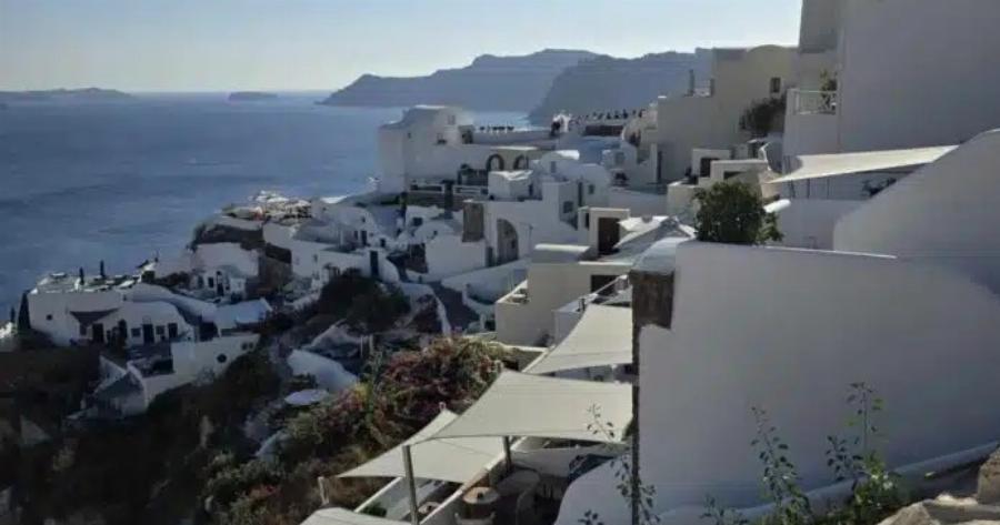 Έντονη ανησυχία στη Σαντορίνη – Κάτοικοι προσπαθούν να φύγουν «άρον άρον» από το νησί