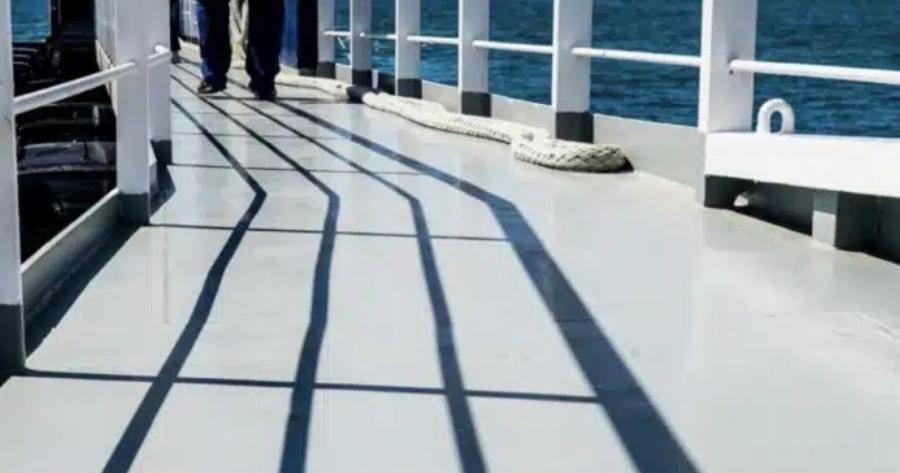 ΣΥΝΑΓΕΡΜΟΣ ΤΩΡΑ ΜΕΣΑ ΣΤΗ ΝΥΧΤΑ ΣΕ ΠΛΟΙΟ ΣΤΗΝ ΕΛΛΑΔΑ ΜΕ 131 ΕΠΙΒΑΤΕΣ