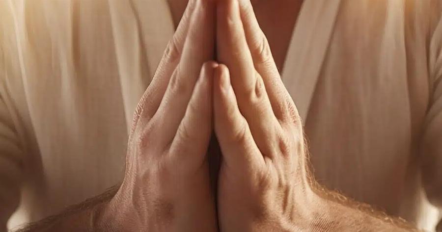 Η προσευχή που αν την διαβάσετε με πίστη όλα θα σας πάνε καλά