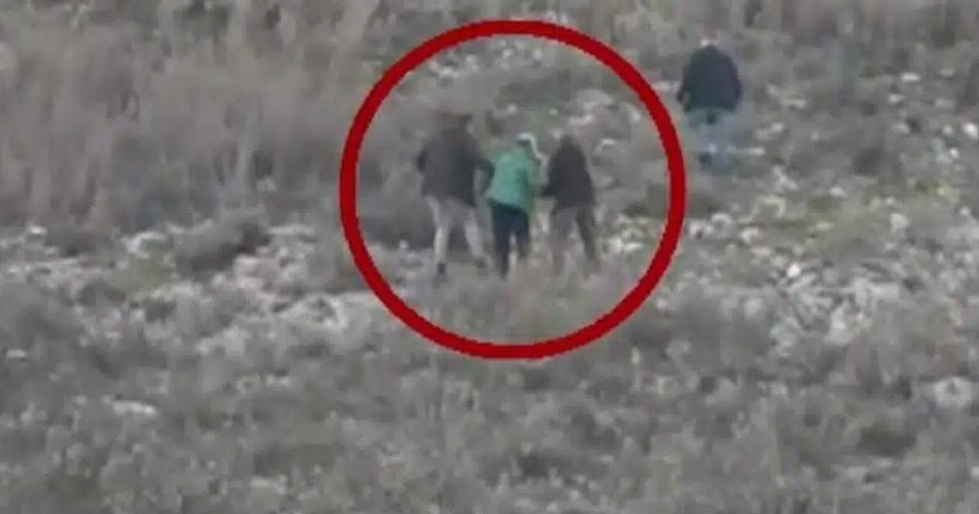 Τύρναβος: Η στιγμή που η μητέρα του Βασίλη Καλογήρου αντικρίζει τη σopό