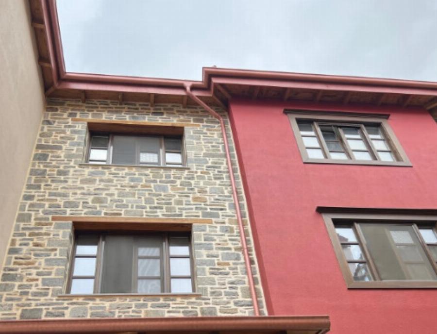 Άνοιξε ξενοδοχείο με σουπερμάρκετ στο Άγιο Όρος – Πόσο κοστίζει η βραδιά, παρέχει μασάζ