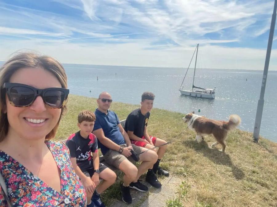 Καρέτσας: Οι ευτυχισμένες οικογενειακές στιγμές του 17χρονου νέου ταλέντου της Εθνικής Ελλάδας κι η στήριξη των γονιών του