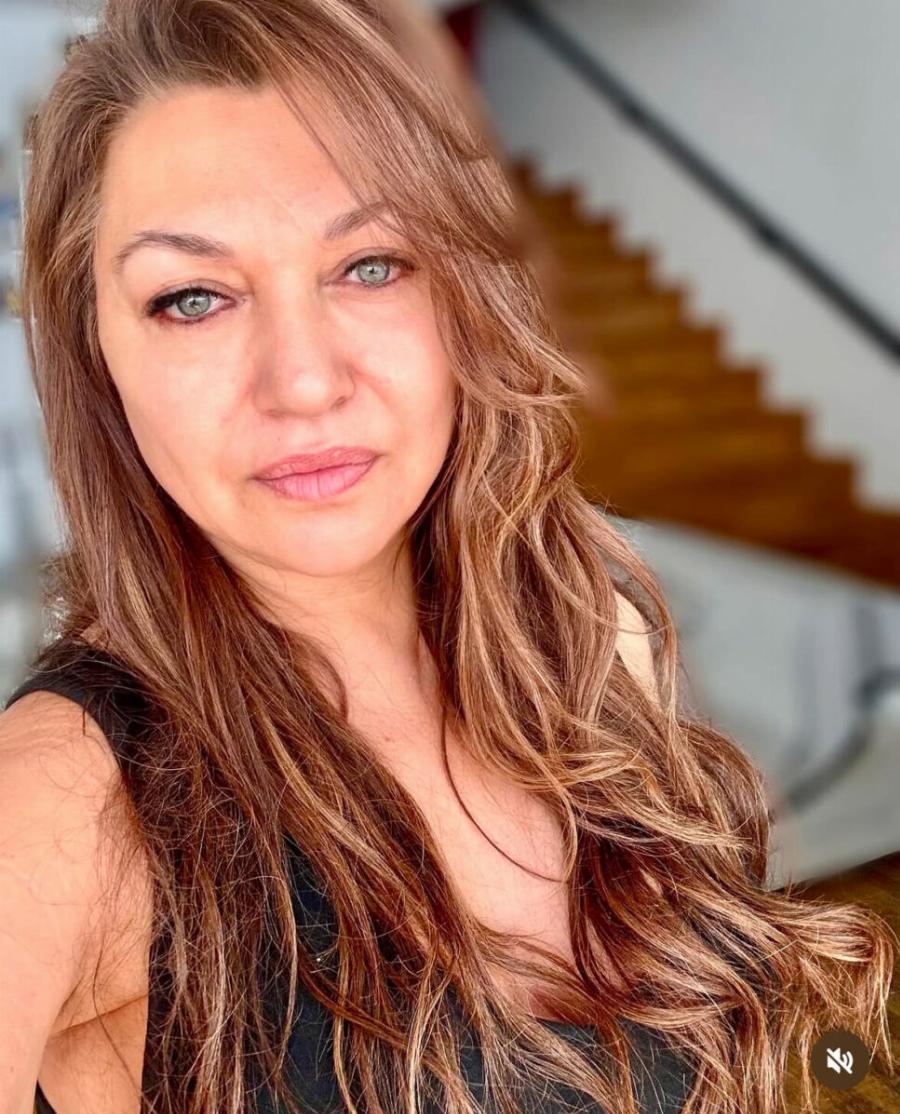 Καίτη Γαρμπή: Η φωτογραφία που έβγαλε ο Διονύσης Σχοινάς – «Εγώ έτσι είμαι όταν ξυπνάω»