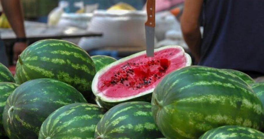 Τα ξέρουν μόνο οι μανάβηδες: Τα μυστικά για να διαλέξεις το καλύτερο καρπούζι