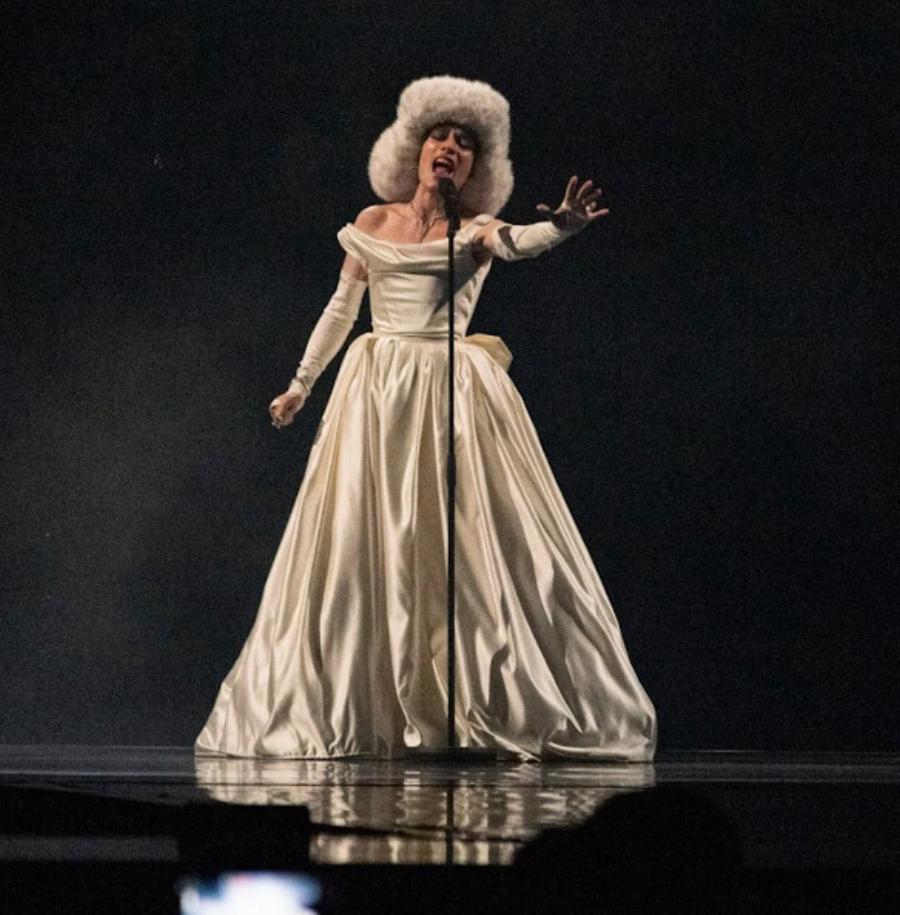 Αποθεώθηκε το Nemo στον τελικό της Eurovision