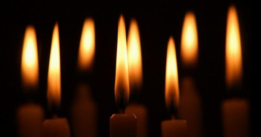 Δακρύζει όλη η χώρα: Πέθανε ο αγαπημένος Ντίνος