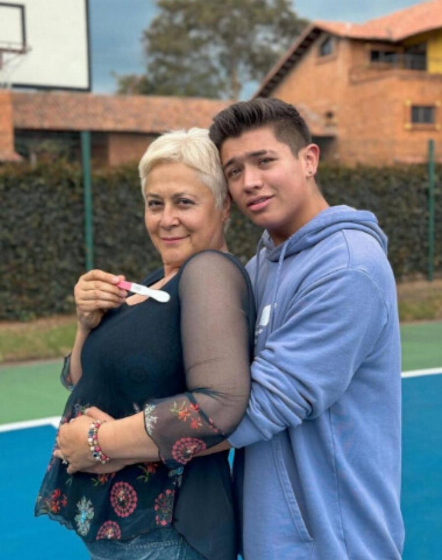 Έγκυος 55χρονη ηθοποιός από τον 24χρονο σύζυγό της – Το μήνυμά τους