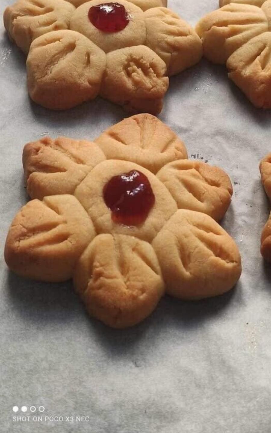 Βουτυρένια κερασματάκια που λιώνουν στο στόμα – Με 1 μυστικό