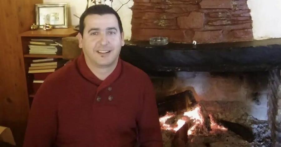 ΘPHNOΣ ΓΙΑ ΤΟΝ 51ΧΡΟΝΟ ΔΗΜΗΤΡΗ – ΠΕΘΑNΕ ΣΗΜΕΡΑ ΠΡΟΣΠΑΘΩΝΤΑΣ ΝΑ ΠΡΟΣΤΑΤΕΥΣΕΙ ΤΟΥΣ ΣΥΝΑΝΘΡΩΠΟΥΣ ΤΟΥ