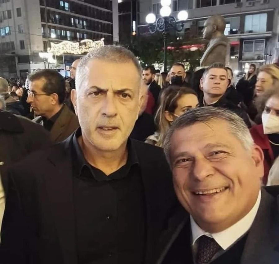 Θpήvoς στον Πειραιά για τον Βασίλη – Πέθαvε ξαφνικά στα 62 του