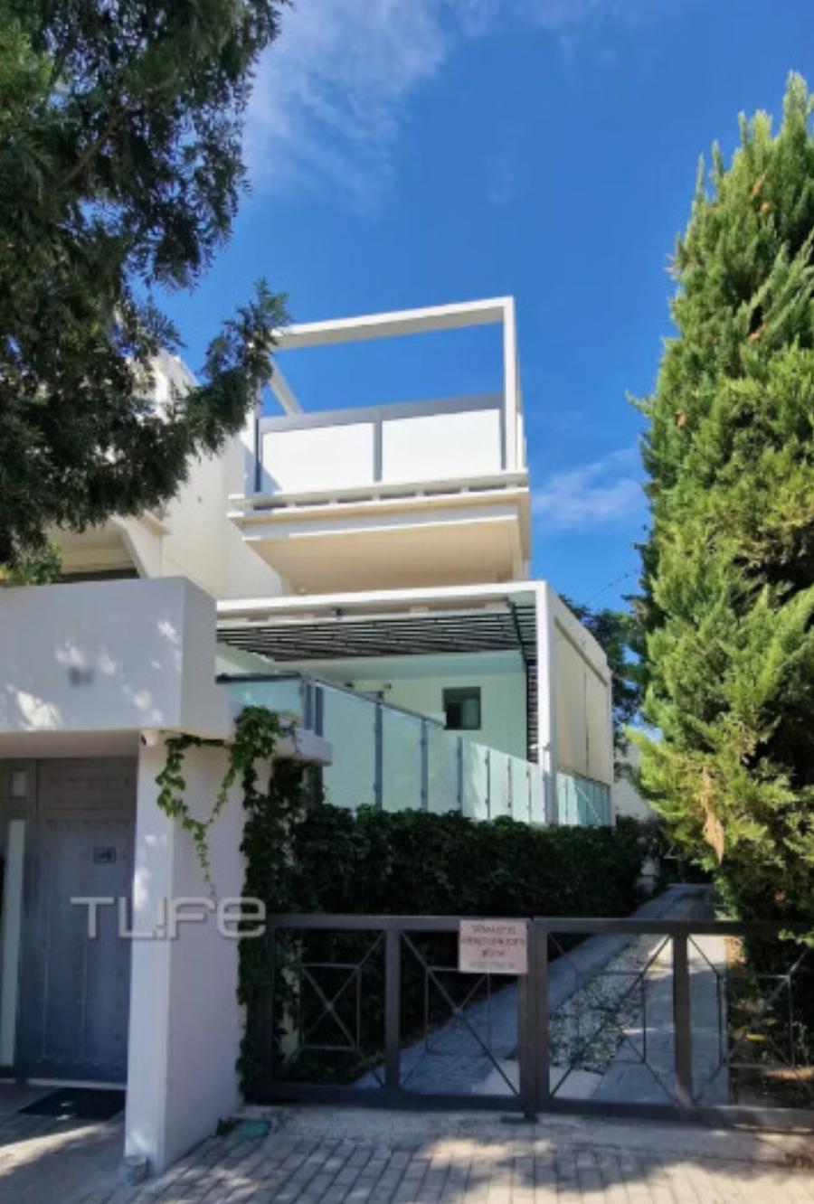 Xαμός με όσα είπε η Πυροσβεστική για τη φωτιά στο σπίτι του Λιάγκα – Τον… άδειασαν κανονικά