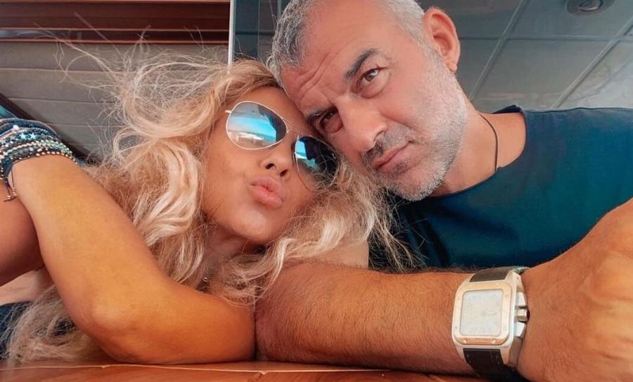 Τραϊανός Δέλλας: Αγνώριστος στην πρώτη δημόσια εμφάνιση μετά την αποκάλυψη για την υγεία της Μαστροκώστα