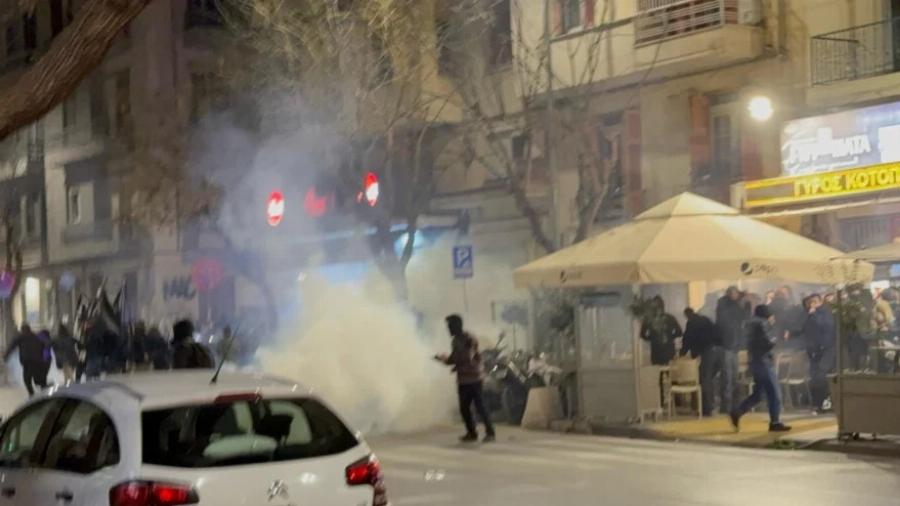 Καίγεται το Σύνταγμα