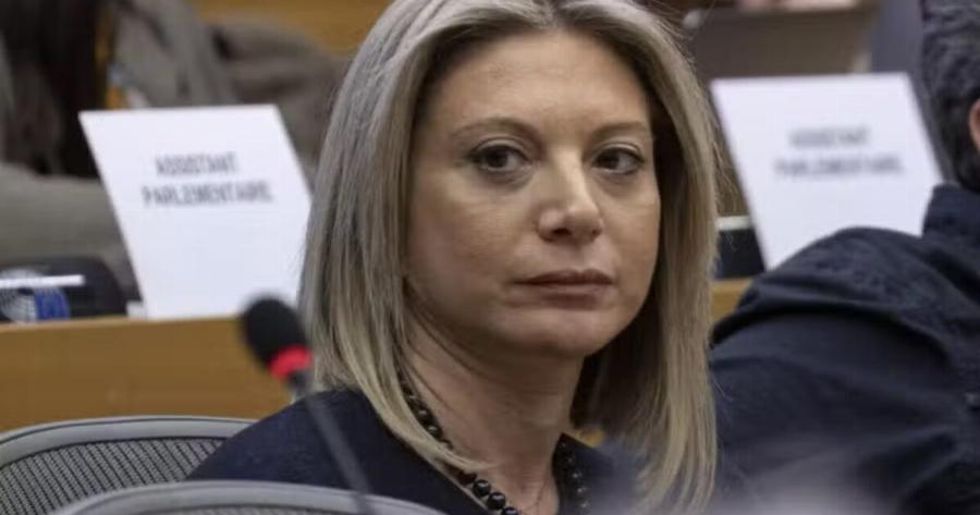 Όλο το διαδίκτυο μιλάει για την Καρυστιανού: Απάντησε στην εισαγγελέα Αδειλίνη και όλοι τη χειροκροτούν