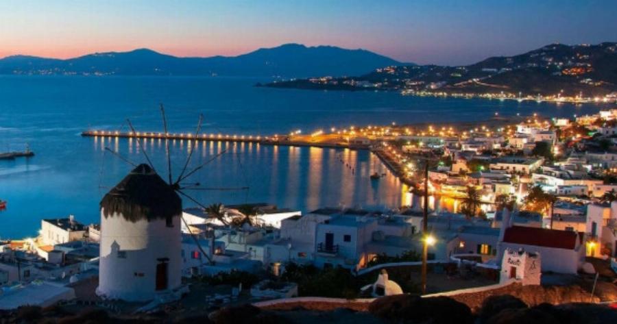 Μόνο στην Μύκονο αυτά: Αυτός ο τραγουδιστής πήρε 500.000 ευρώ για 20 λεπτά εμφάνισης