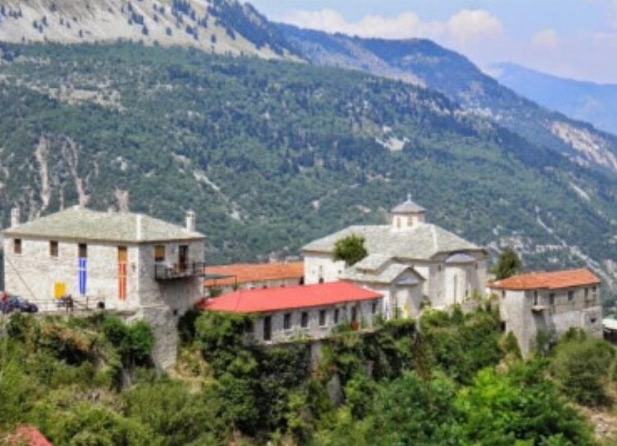 Τραγωδία για τα Αδέλφια που πήγαν να προσευχηθούν σε μοναστήρι και σκοτώθηκαν σε τροχαίο