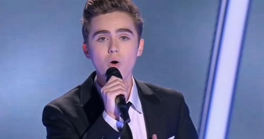 Η πιο δημοφιλής εμφάνιση στην ιστορία του The Voice… Αν δεν την έχετε δει ποτέ, μην διστάσετε… Δείτε το βίντεο στα σχόλια… Είναι απίστευτο…