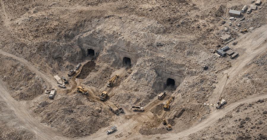 Η πληροφορία που τρόμαξε τις ΗΠΑ: Τι θα συμβεί εάν το Ιράν αποκτήσει πρόσβαση στο θαμμένο απόθεμα εμπλουτισμένου ουρανίου