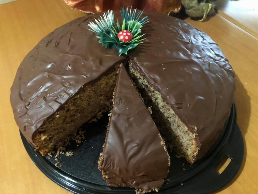 Βασιλόπιτα: Παραδοσιακή συνταγή κέικ με σοκολάτα για να λιώνει στο στόμα