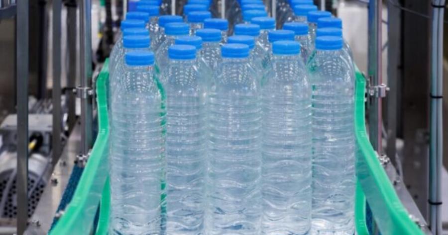 Εμφιαλωμένα νερά: Ανακαλούνται 150.000 μπουκάλια – Είναι γεμάτα κολοβακτηρίδια