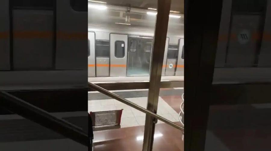 Συναγερμός στο Μετρό της Αθήνας το βράδυ της Κυριακής – Βαγόνι με καπνούς