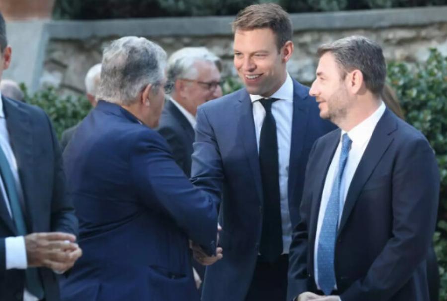 Προεδρικό Μέγαρο: Οι εμφανίσεις στη δεξίωση για τα 50 χρόνια από την αποκατάσταση της Δημοκρατίας – Φωτογραφίες