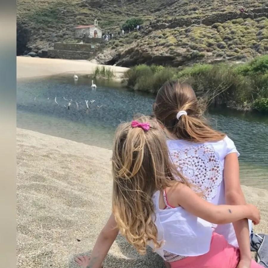 Είναι «κλωνοποίηση» της Ελένης Μενεγάκη: Η Βαλέρια Λάτσιου είναι φτυστή με τη μαμά της όταν πόζαρε στα 90s